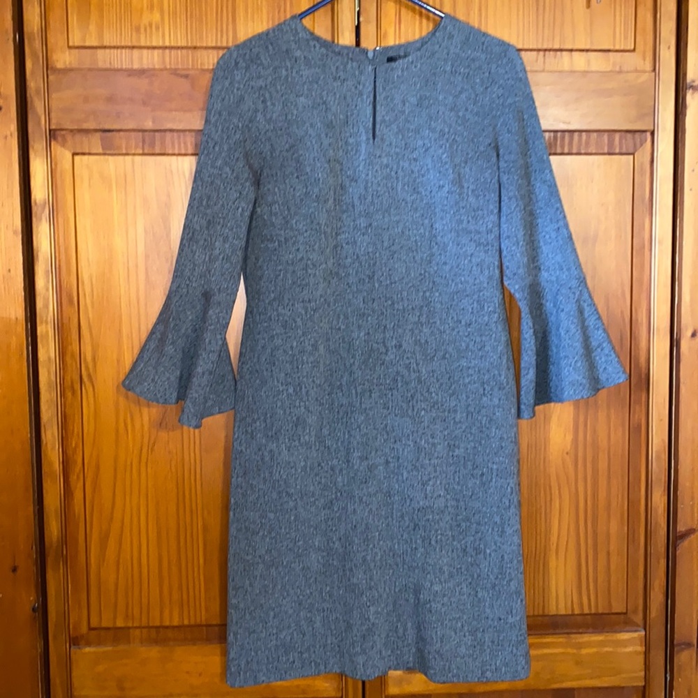 Ann Taylor Long Sleeve MIDI Dress with Bell Sleeves - 6P